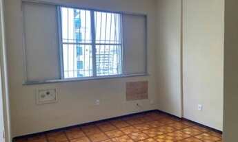Imagem 6: Apartamento de 03 amplos quartos na Rua Moreira César!