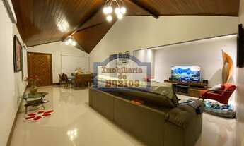 Imagem 3: Casa para venda possui 300 metros quadrados com 4 quartos