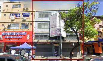 Imagem: Prédio comercial inteiro com loja e salas/depósito