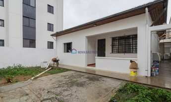 Imagem 1: Excelente sobrado disponível para venda no bairro do Bosque da Saúde