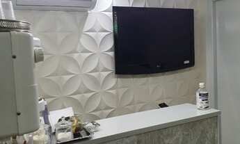 Imagem 7: Vendo Sala Comercial Totalmente Reformada e Mobiliada no Edf. Vitoria Center