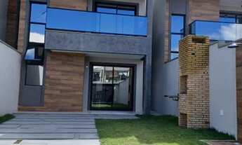 Imagem 2: Lindo Duplex No Eusébio, Fino Acabamento, Rua Privativa, 3 Suítes, 3 Vagas, Quintal Amplo