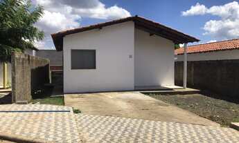 Imagem 2: Casa de condomínio para venda possui 69 metros quadrados com 3 quartos em Verde Lar - Tere