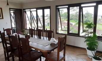 Imagem 7: BELÍSSIMO SOBRADO COM 05 DORMITÓRIOS - BAIRRO FLORESTA