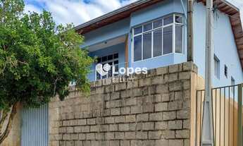 Imagem 2: Casa com 04 quartos,03 suites,05 banheiros,vagas para 04 carros, em bairro tradicional de