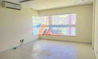 Imagem 2: Apartamento com 3 dormitórios à venda, 82 m² por R$ 398.000,00 - Residencial do Lago - Lon