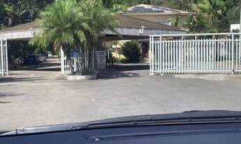 Imagem 3: Casa de condomínio para venda tem 230 metros quadrados com 3 quartos