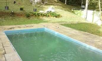 Imagem 2: Chácara a 8 km de Guarulhos com piscina e nascente de água