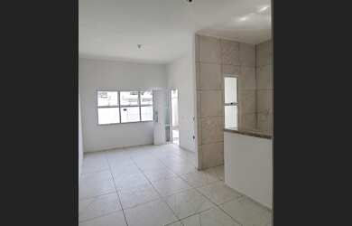 Imagem 7: Vendo Casa com Deck Privativo a 50 metros da Ce. 060 Prox. Marisol