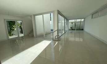 Imagem: Casa com 4 dormitórios à venda por R$