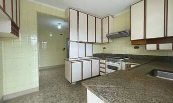 Imagem 6: Sobrado para venda possui 214 metros quadrados com 3 quartos