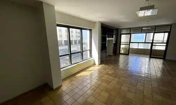 Imagem 2: 4 Suítes na Quadra do Mar. 225m2. 3 Vagas