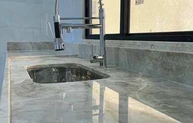 Imagem 2: Casa para venda tem 78 metros quadrados com 3 quartos em Vila Cascatinha - São Vicente - S