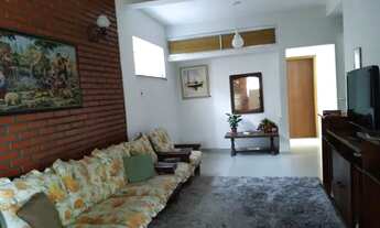 Imagem: Casa térrea com 4 dormitórios, 2 suítes