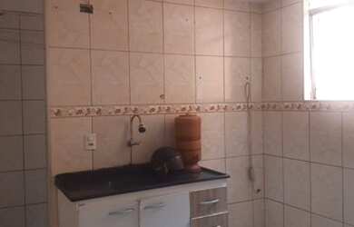 Imagem 2: Apartamento para Locação, com 2 quartos, 1 Vaga de garagem. Próximo ao Terminal Cidade Tir