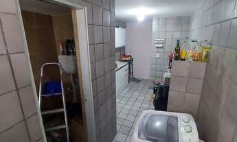 Imagem 5: Quarto em apartamento semi imobiliado