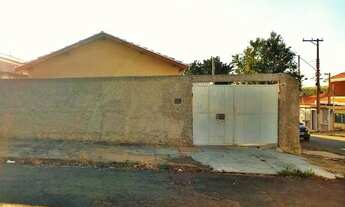 Imagem: Casa para aluguel, 2 quartos, 3 vagas, Vila