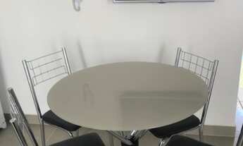 Imagem 3: Apartamento mobiliado térreo com varanda no Jardim Acácia