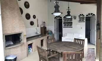 Imagem 3: Casa Plana em Localização Privilegiada no Parque São Jorge, Florianópolis !!