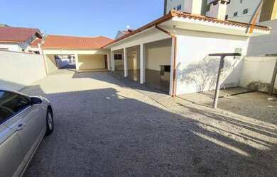 Imagem 2: AMPLA CASA COM OPÇÕES RESIDENCIAL OU COMERCIAL!