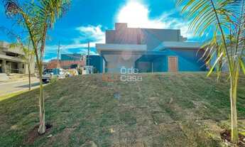 Imagem 3: Casa de condomínio para venda com 200 metros quadrados com 3 quartos