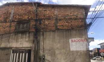 Imagem 3: CASA na avenida / VENDE-SE no sol e mar