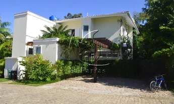 Imagem: Casa de condomínio com 4 suítes e piscina