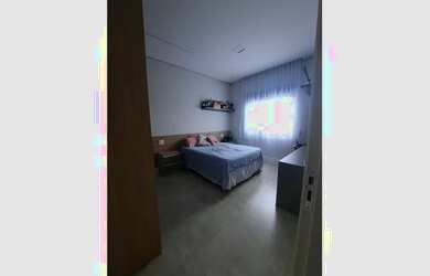 Imagem 7: Belíssima casa térrea com piscina e planejados no Residencial Ibi Aram 2