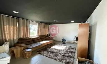 Imagem 3: Casa de condomínio térrea para aluguel possui 400 metros quadrados com 4 quartos