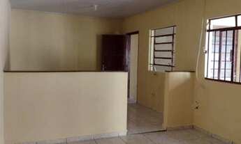 Imagem 2: Casa com 1 dormitório amplo para alugar, 65 m² por R$ 800/mês - Waldemar Hauer - Londrina