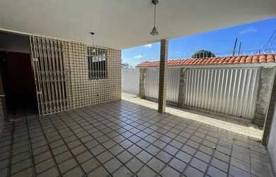 Imagem 7: Casa em Itapuã Casa com 3 dormitórios