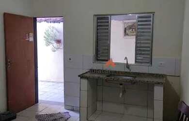 Imagem 4: Casa com 3 cômodos grandes, 1 quartos, 1 banheiro, lavanderia individual, aceita pet de pe