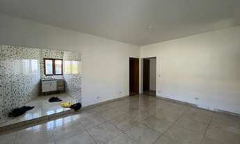 Imagem 2: VENDO LINDO SOBRADO 4 dormitórios sala coz. R$210 mil de entrada ótimo local