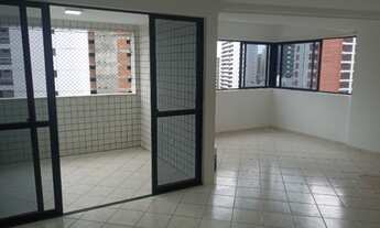 Imagem 7: Ótimo apartamento, andar alto, varanda, lazer, 2 vagas com valor imperdível em Boa Viagem!