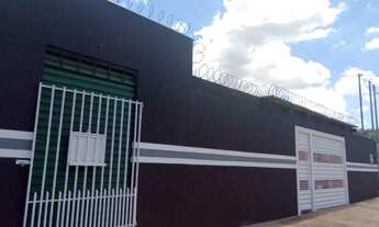 Imagem: Casa com 3 quartos, salão comercial e suite