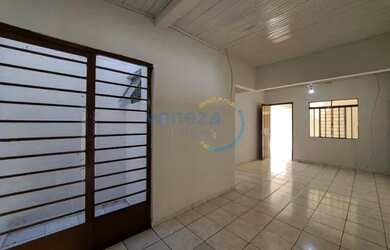 Imagem 5: Casa Residencial com 2 quartos para alugar por R$ 950.00, 156.96 m2 - PARIGOT DE SOUZA - L