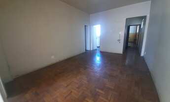 Imagem 4: Cód.: 806 - Apartamento com 2 Quartos e 2 Banheiros, elevador - à venda no Centro, Juiz de