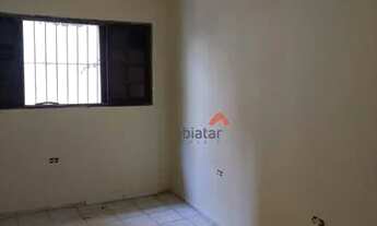 Imagem 7: Casa com 3 cômodos grandes, 1 quartos, 1 banheiro, lavanderia individual, aceita pet de pe