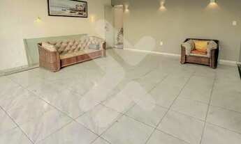 Imagem 2: Casa Duplex em Condomínio Fechado Excelente Localização!