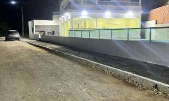 Imagem: Casa em condomínio com piscina próximo