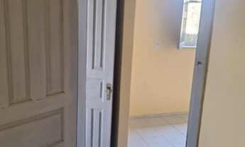 Imagem: ALUGA-SE APTO TIPO KITNET