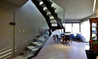 Imagem 7: Cobertura moderna e com linda vista