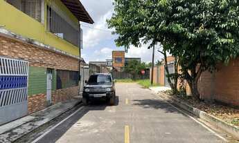 Imagem 3: Casa térrea com 4/4 sendo 3 destes suítes, Edicula com churrasqueira e garagem para 4 carr
