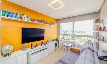 Imagem 3: Imóvel para venda possui 69 metros quadrados com 2 quartos em Santana - Porto Alegre - RS