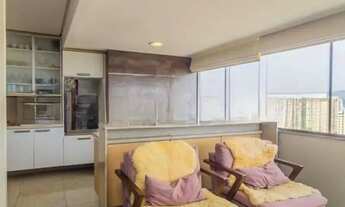 Imagem 11: Apartamento à venda em Menino Deus com 206 m², 4 quartos, 3 suítes, 3 vagas