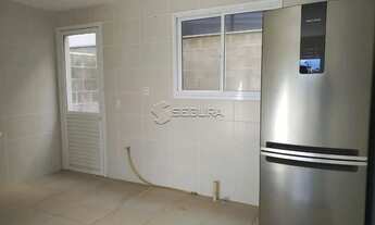 Imagem 3: Apartamento térreo com patio com 2 dormitórios - Olaria / Canoas