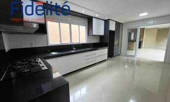 Imagem 4: Sobrado à venda no bairro Portal Sul em Bela Vista de Goiás/GO