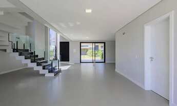 Imagem 2: Sobrado em condominio com 245 metros 3 Suites 4 vagas no bairro Centro - Gravataí - RS