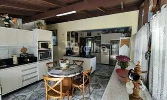 Imagem: Casa residencial com 3 quartos e 167m²