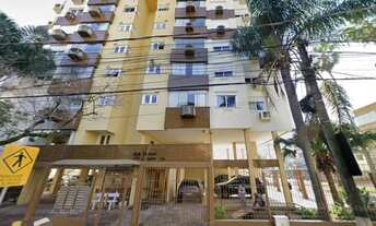 Imagem 2: Apartamento de dois quartos, suíte e uma vaga de garagem no bairro Menino Deus